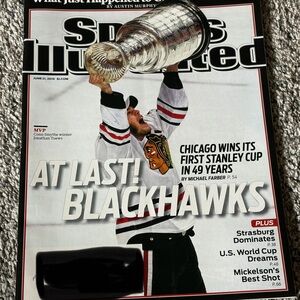 Chicago Blackhawks Jonathan Toews Sports Illustrated hockey Magazine